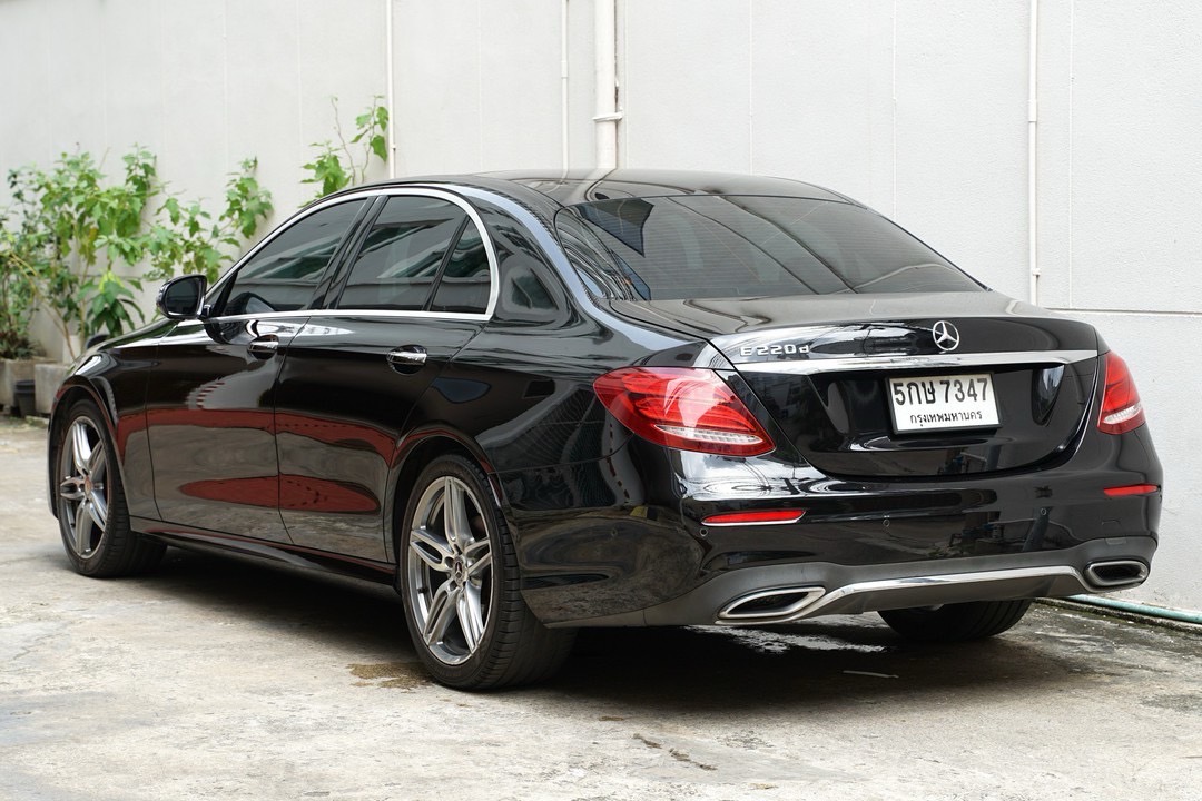 Mercedes Benz E220d AMG Dynamic W213 ปี 2017