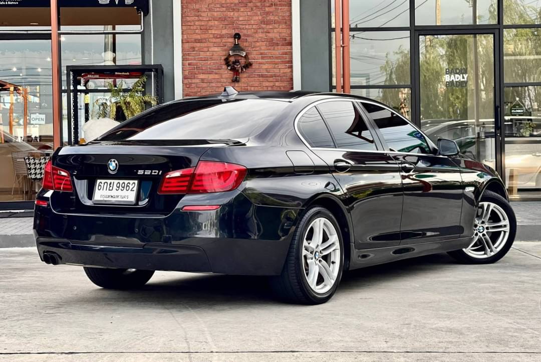 BMW 520i M-sport เบนซินล้วน ปี 2012