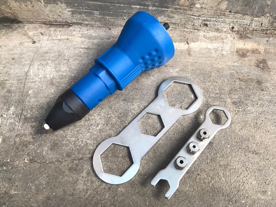 MARCH เครื่องย้ำรีเวทแบบใช้กับสว่าน