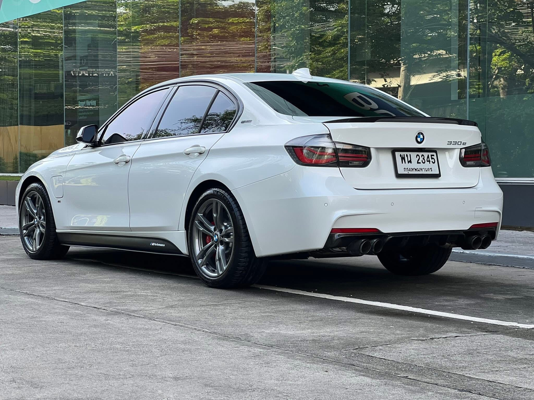BMW F30 330e M Sport ปี 2017