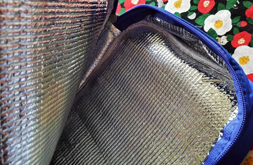 Space Lunch Box กระเป๋าเก็บอุณหภูมิ ร้อน / เย็น อวกาศ จากญี่ปุ่น Size : 25 x 20.5 x 6 cm