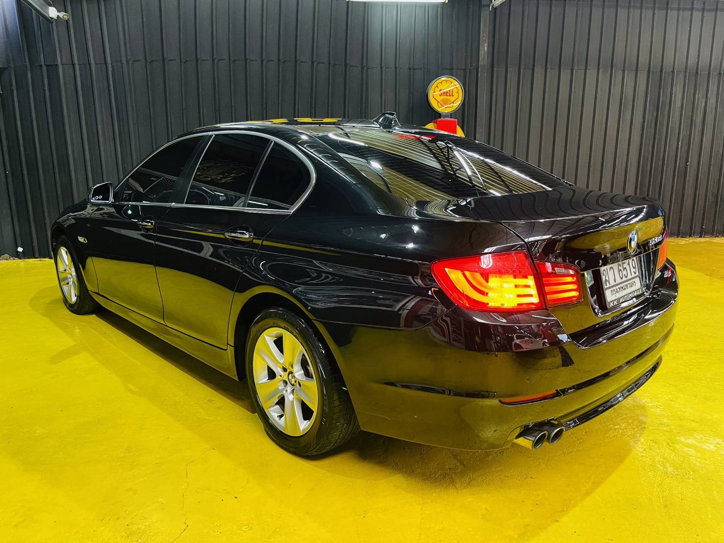 BMW 520d LUXURY ปี2011