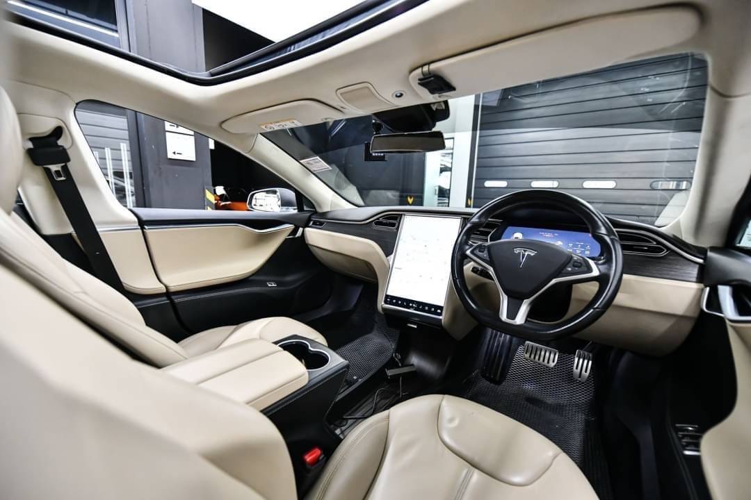 TESLA MODEL S P85D ปี 2015