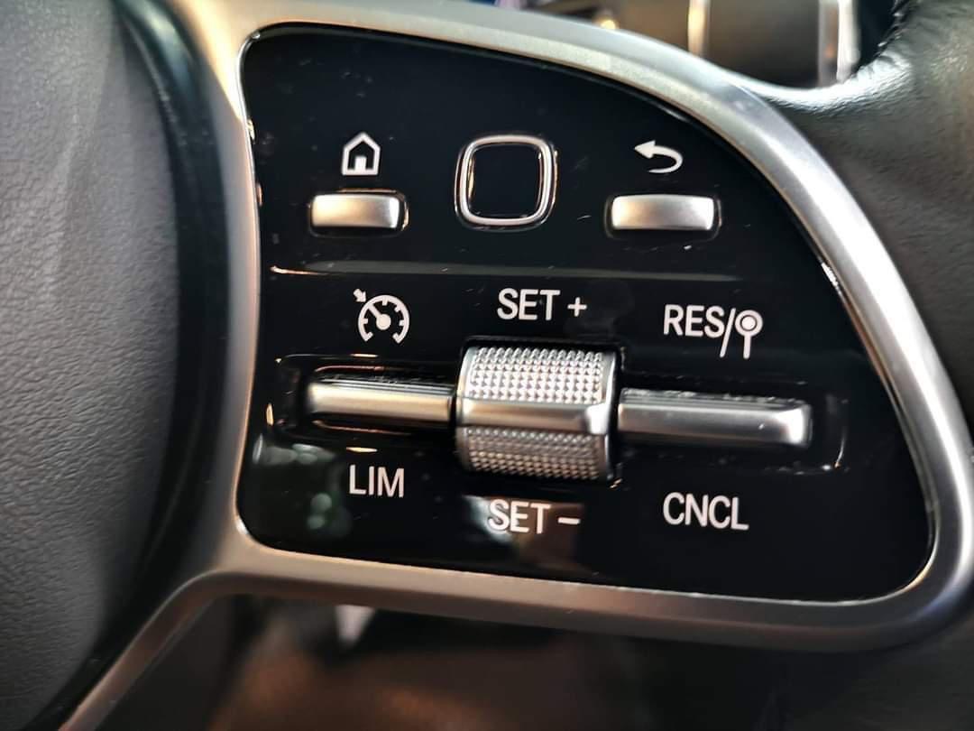 MERCEDES BENZ E300e AVANTGRADE ปี 2020