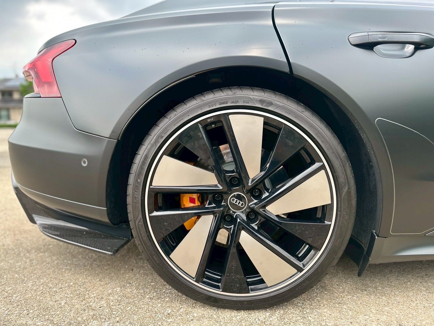 Audi E-Tron GT Performance ปี 2021