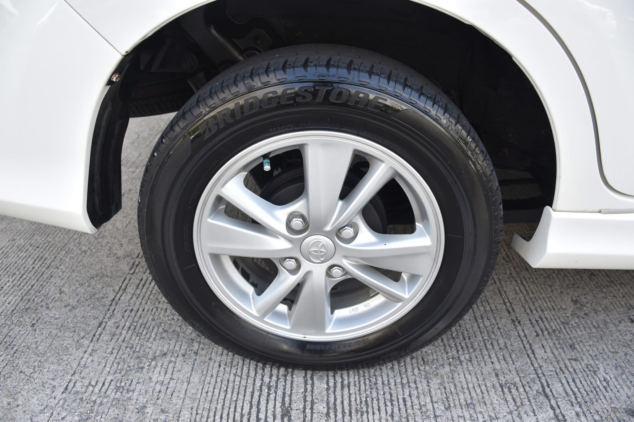 TOYOTA AVANZA 1.5 S ปี2013