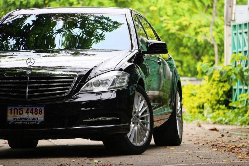 Mercedes-Benz S300L (facelift)AMG Package เป็นรุ่นตัวถังยาว ปี2010