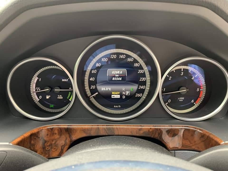 Mercedes-Benz E300 Bluetec Hybrid ปี 2013