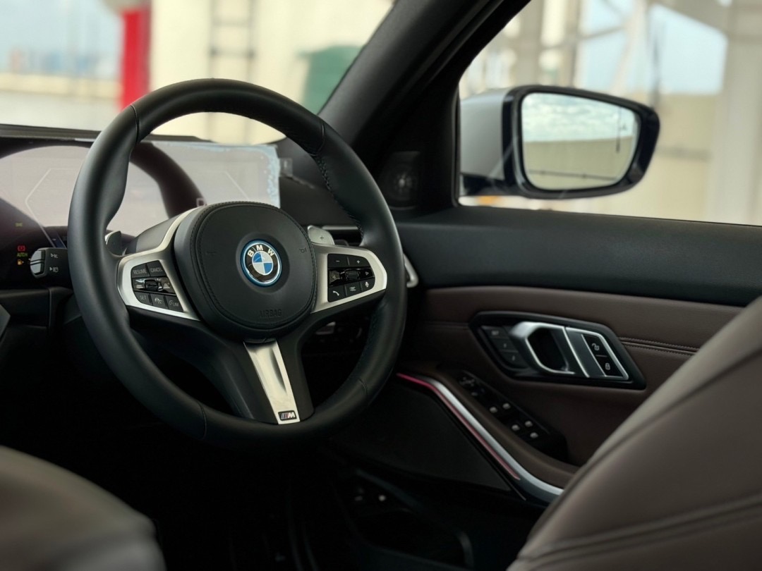 BMW 330e M Sport LCI ปี 2022