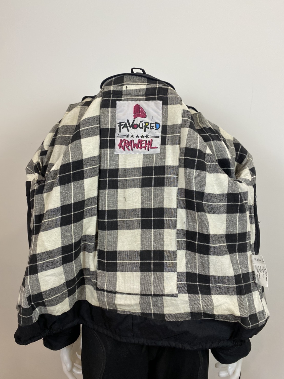 เสื้อขี่มอเตอร์ไซด์( มือสอง) RCT 641 อก 48" ยาว 28" ยี่ห้อ **KRAWEHL**