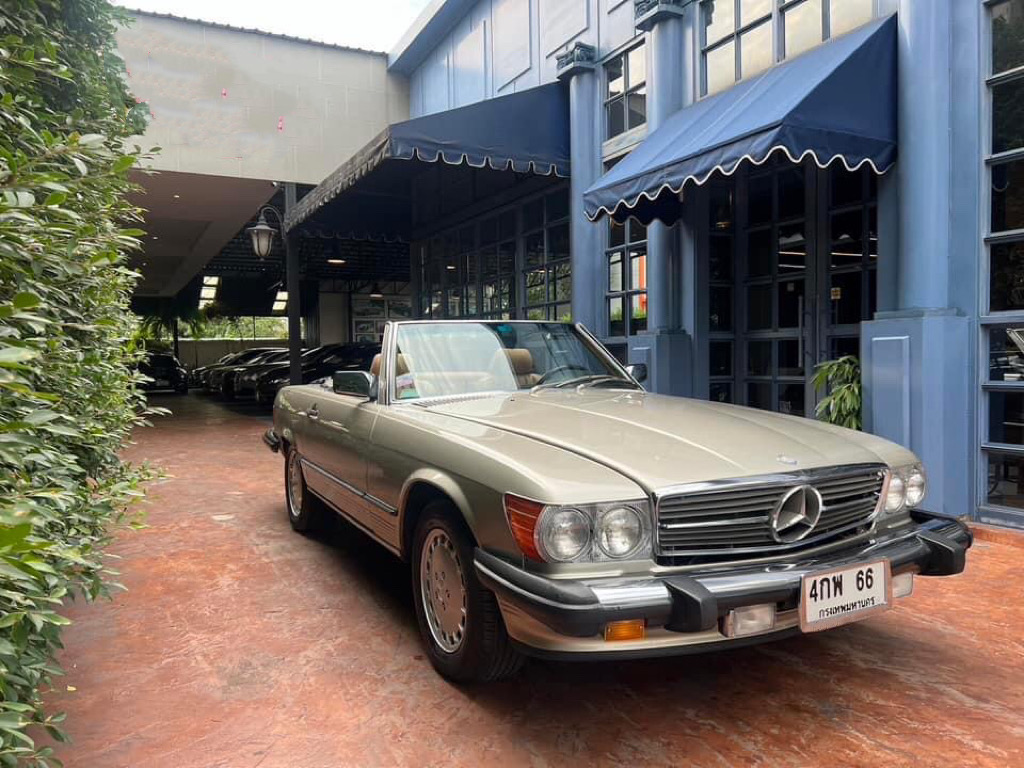 Mercedes Benz 560SL Roadster ปี 1989