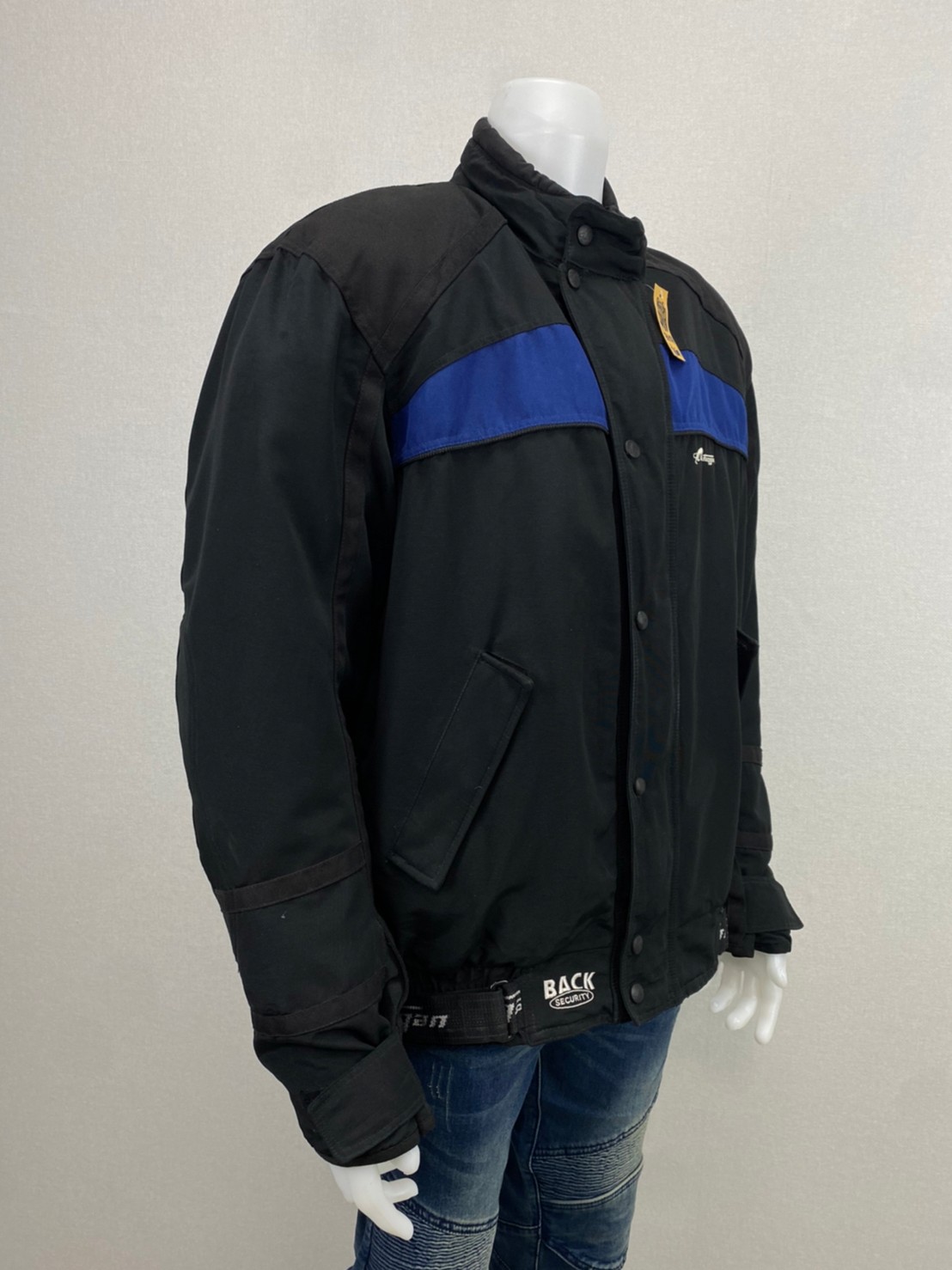 เสื้อขี่มอเตอร์ไซด์( มือสอง) RCS 768: อก 54" ยาว 27" ** FURYGAN** (ไม่มีการ์ดหลัง)