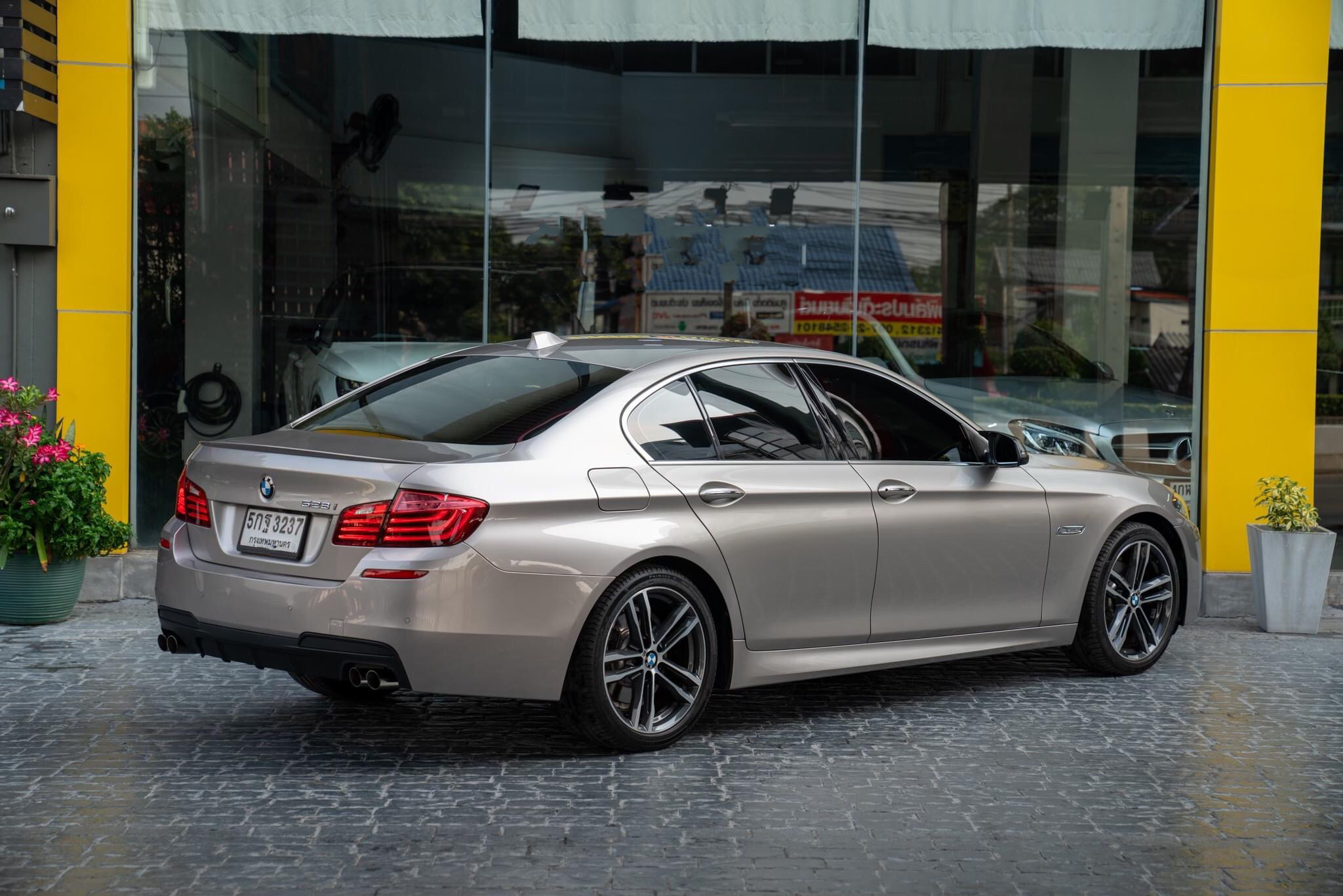 BMW 528i F10 LCI M Sport ปี 2016
