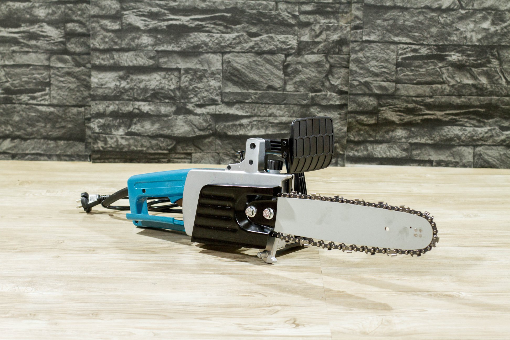 Chainsaw เลื่อยโซ่ไฟฟ้า 11.5 นิ้ว 3800w 800รอบนาที รุ่น M1L-405 พร้อมโซ่และบาร์