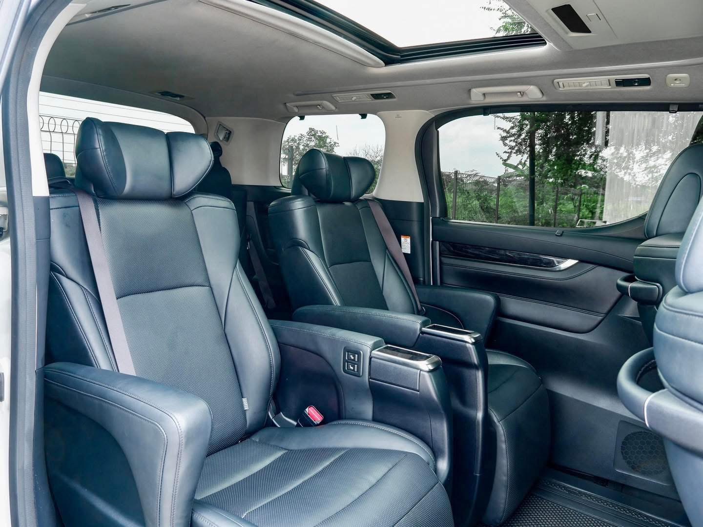 Toyota Vellfire 2.5 ZG Edition Minorchange Fulloption จดทะเบียนปี 2019