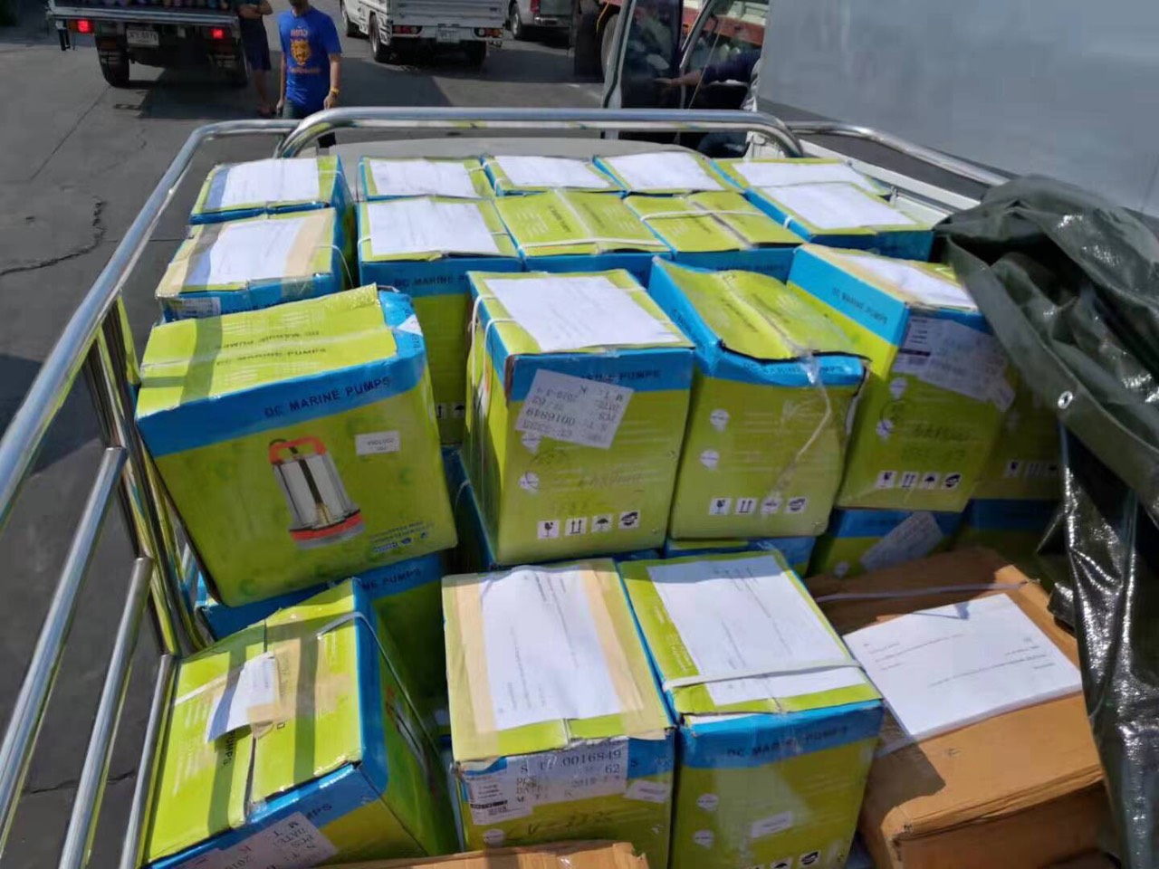 ปั้มน้ำไดโว่ ใช้แบตเตอรี่ 12v..