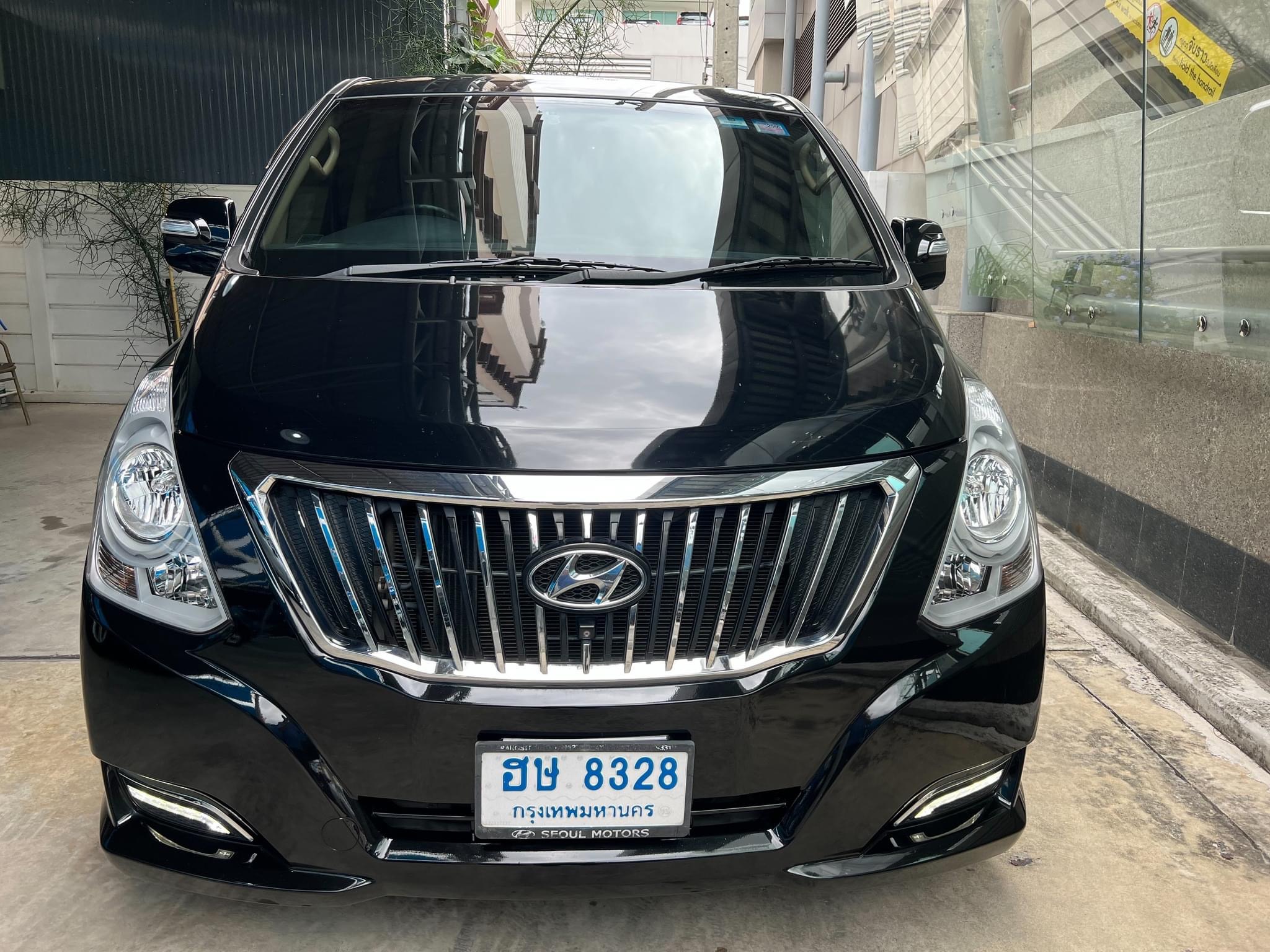 HYUNDAI H1 DELUXE TOP ปี 2017