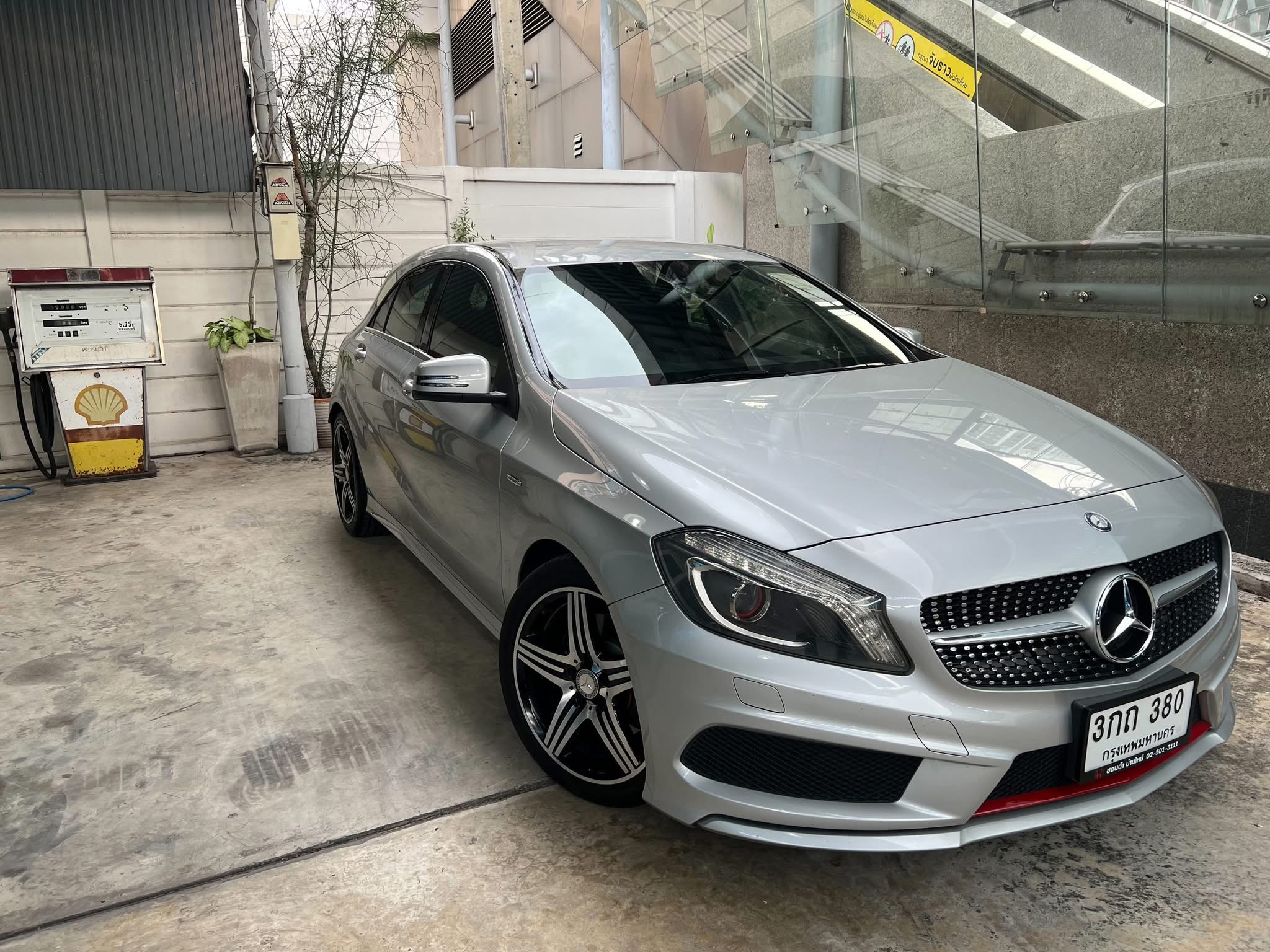 BENZ A250 SPORT W176 2.0 ปี2014