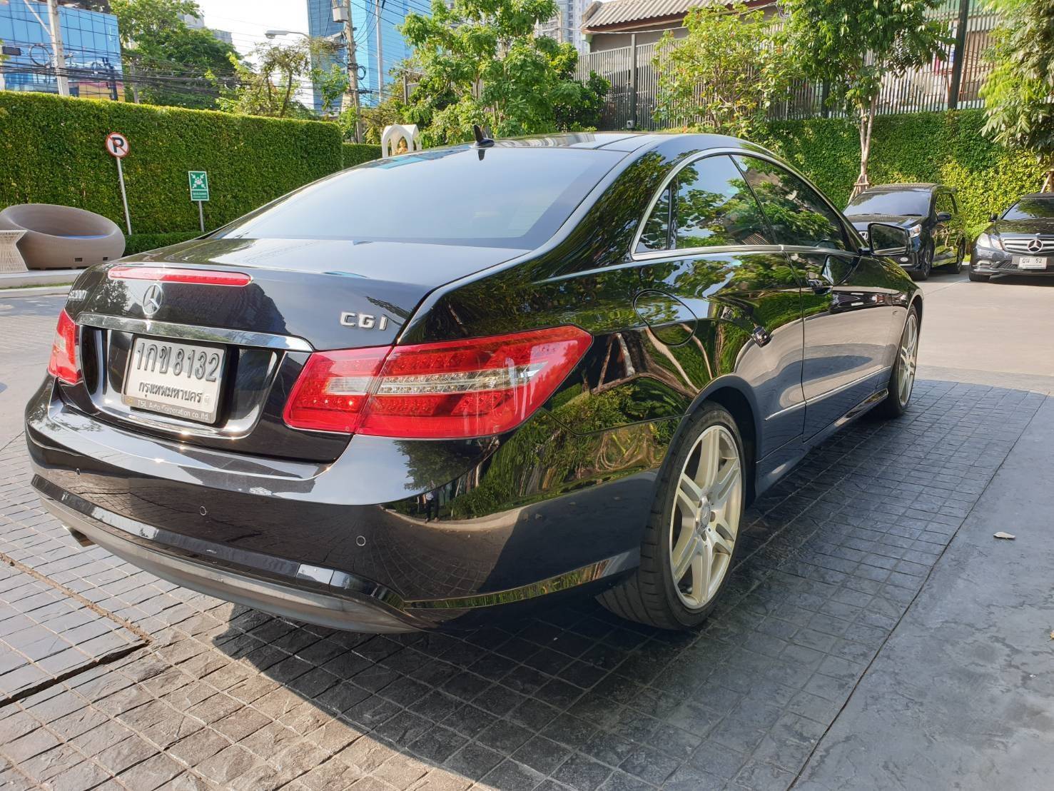 Mercedes Benz e200 coupe ปี 2011