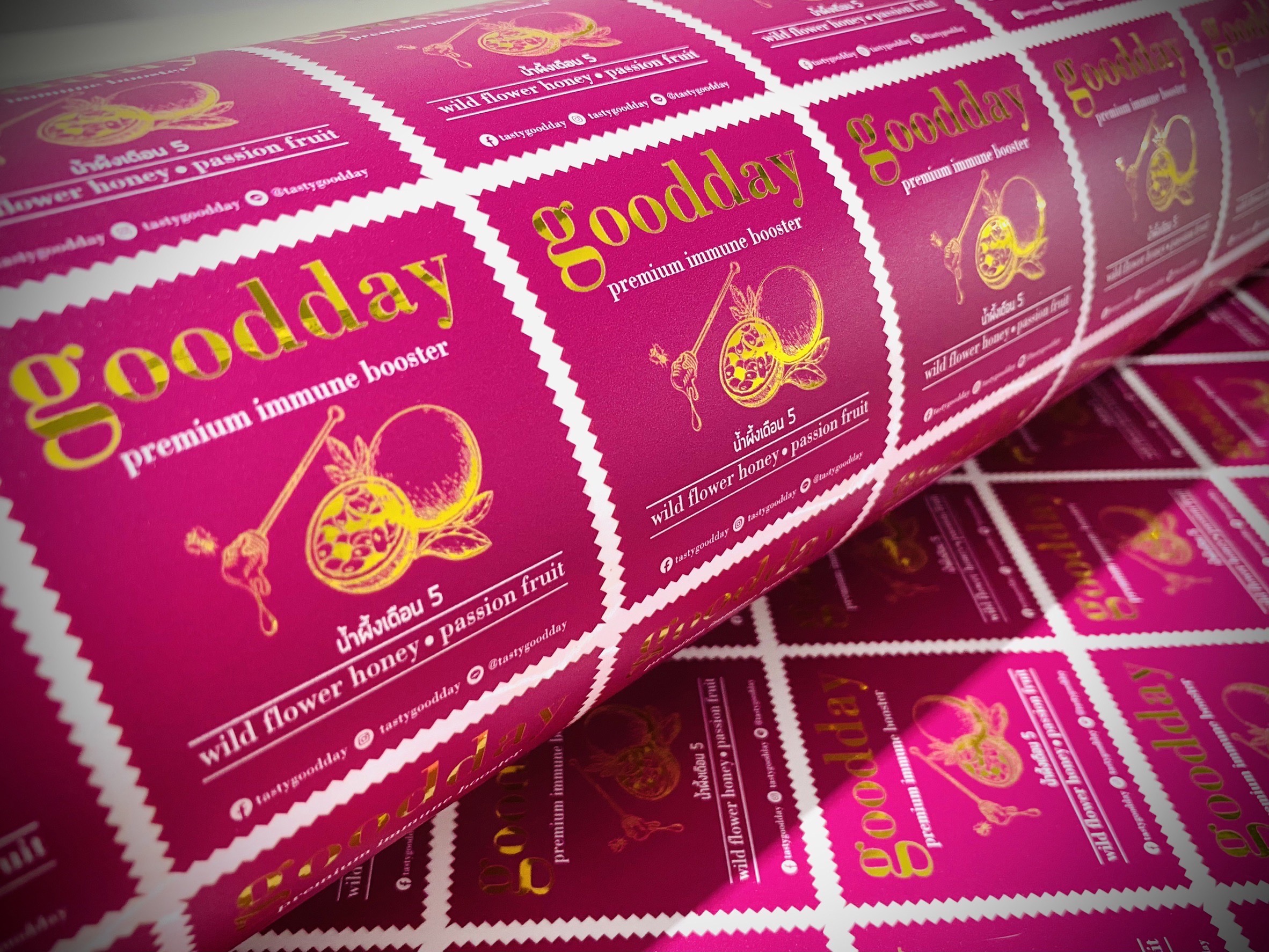 สติ๊กเกอร์ฉลากสินค้าฟรอยทอง ฟอยล์