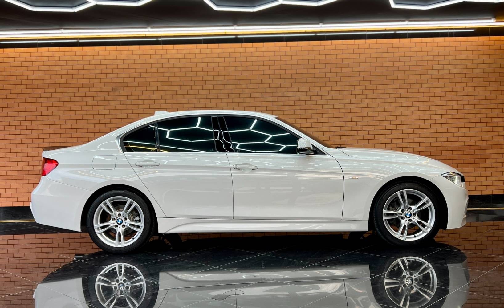 Bmw 320d F30 ชุดแต่ง M-Sport ปี 2013