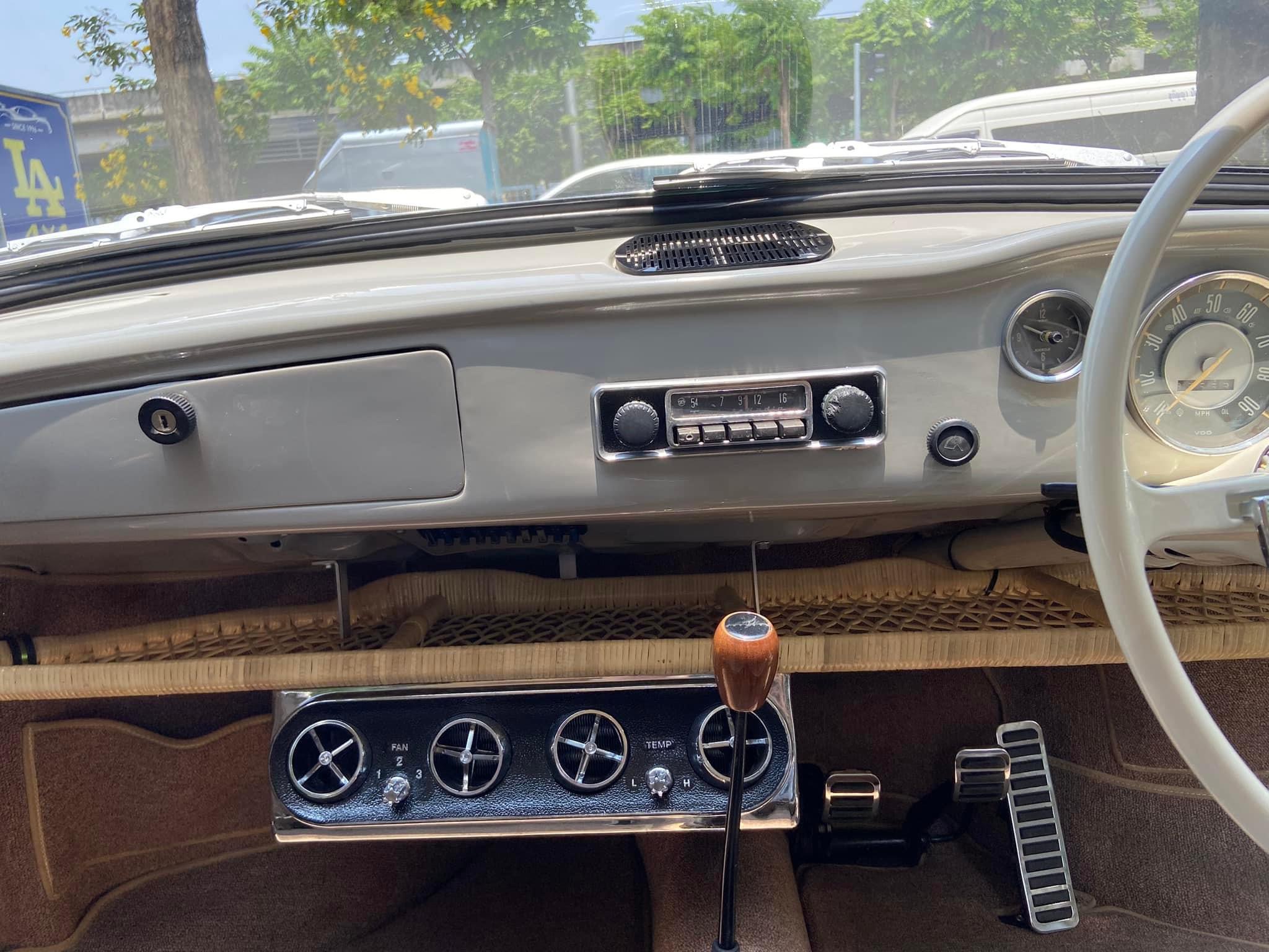 Volkswagen Karmann Ghia ปี 1967