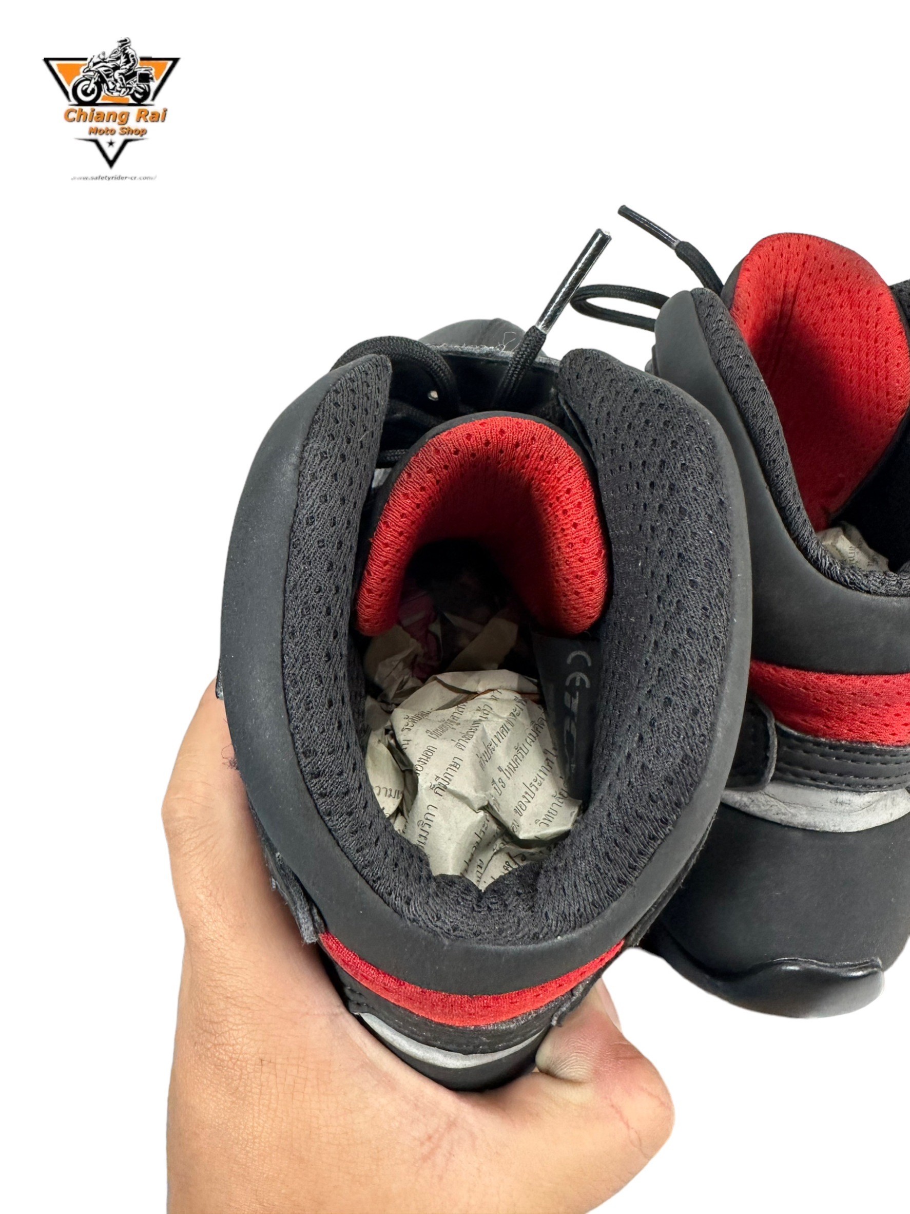 รองเท้าขี่มอเตอร์ไซด์( มือสอง) RCBS-381 Size ขนาดจากป้าย 41:EUR / 7:UK / 25.4:Cm.(TCX)