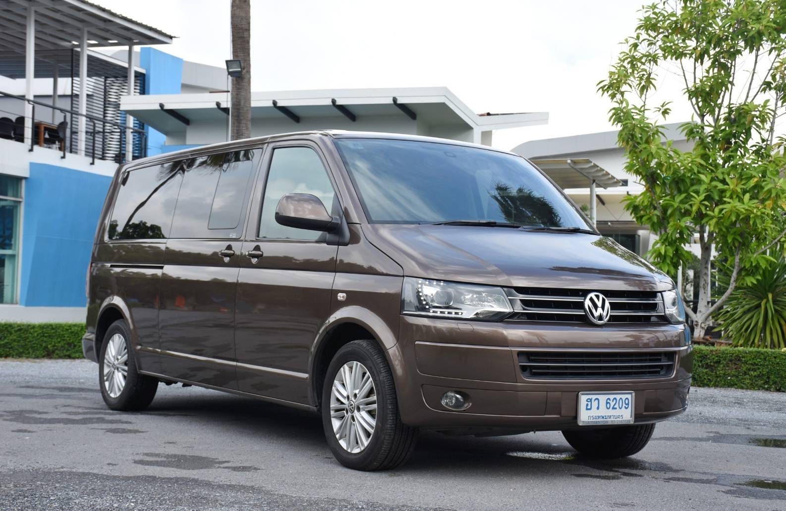 Volkswagen Caravelle T5 2.0 BI TDI ปี 2016