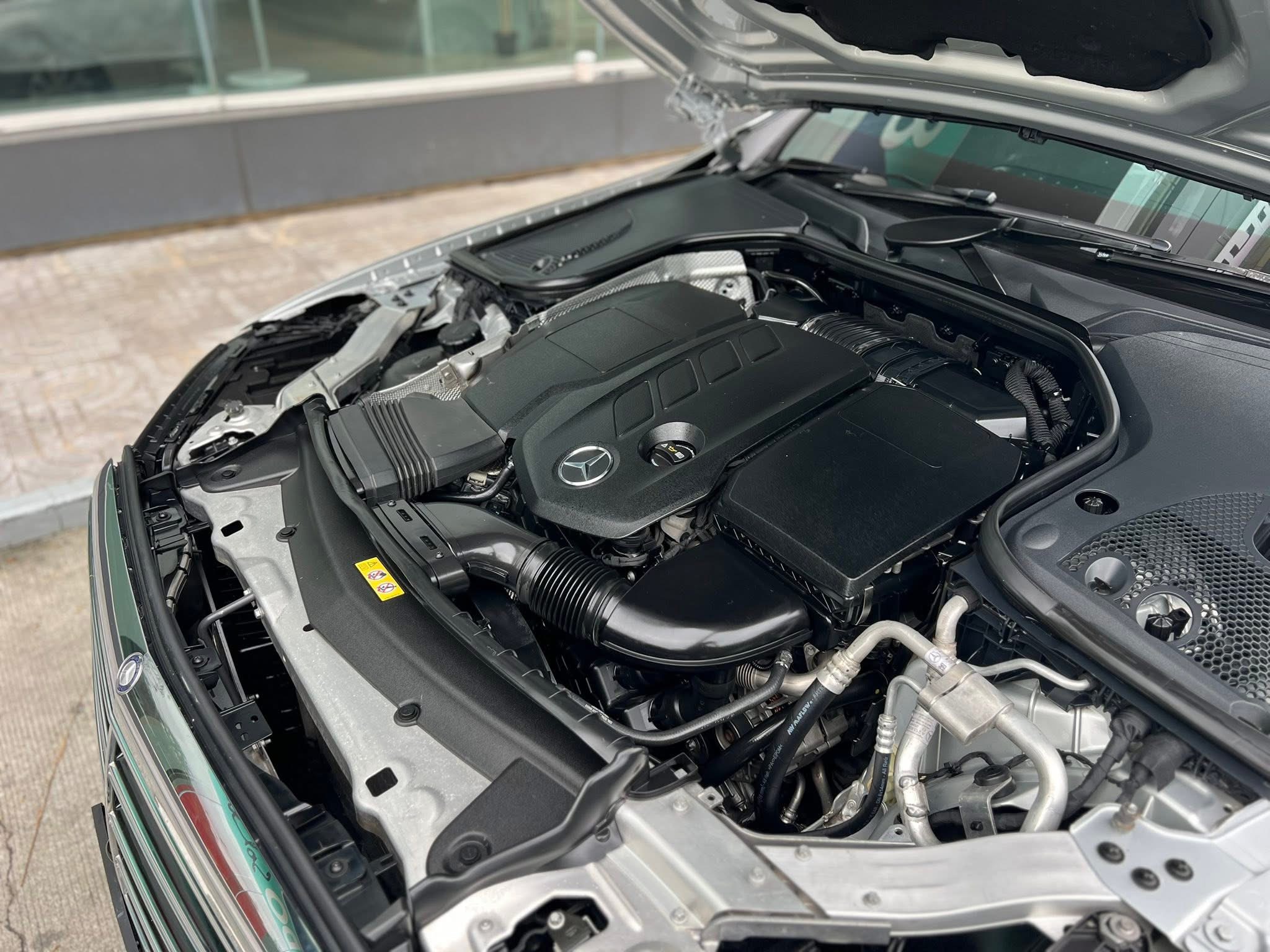 BENZ W213 E220d Exclusive ดีเซล ปี 2016
