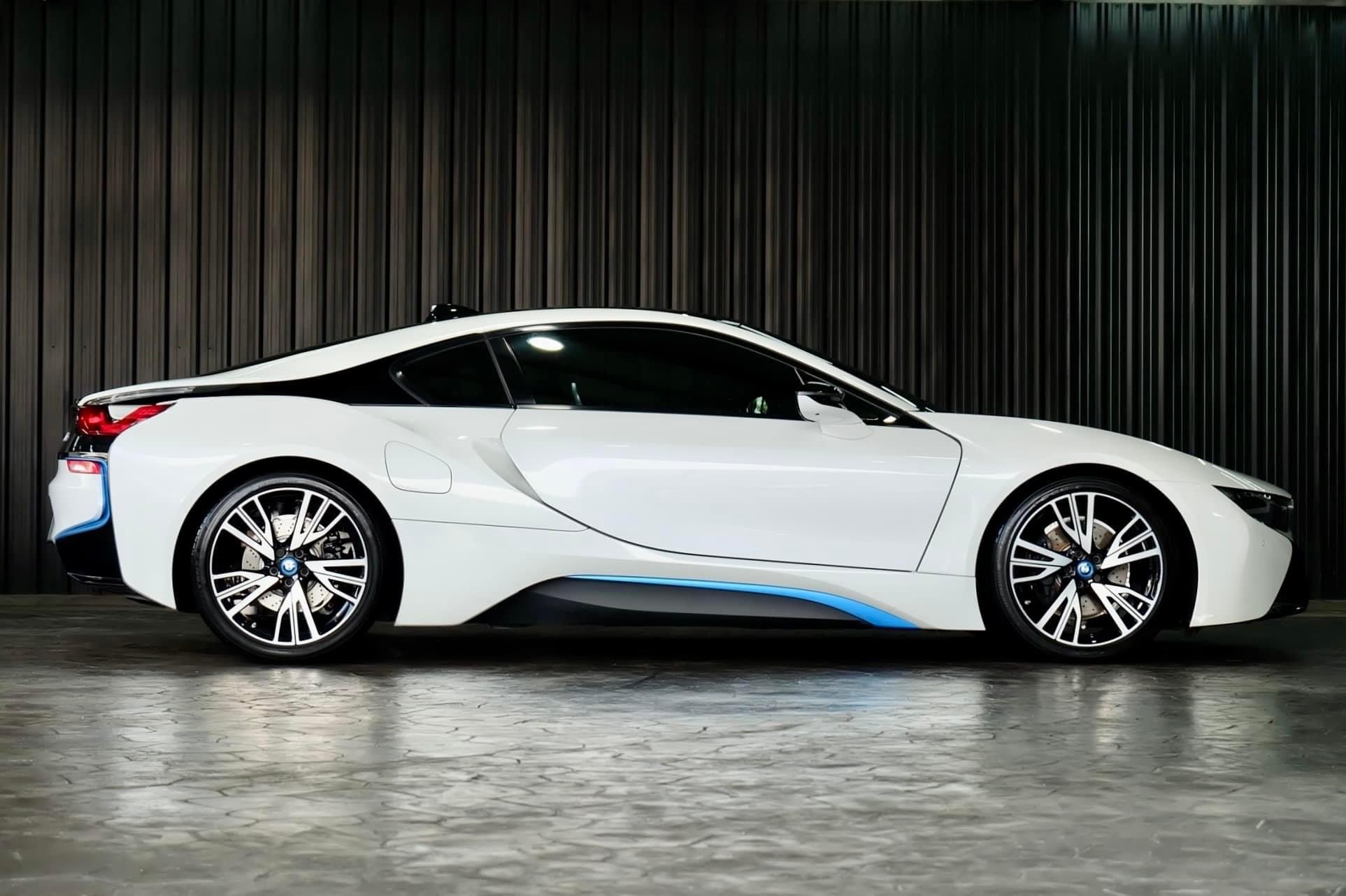 Bmw i8 Coupe Pure Impulse ปี 2015