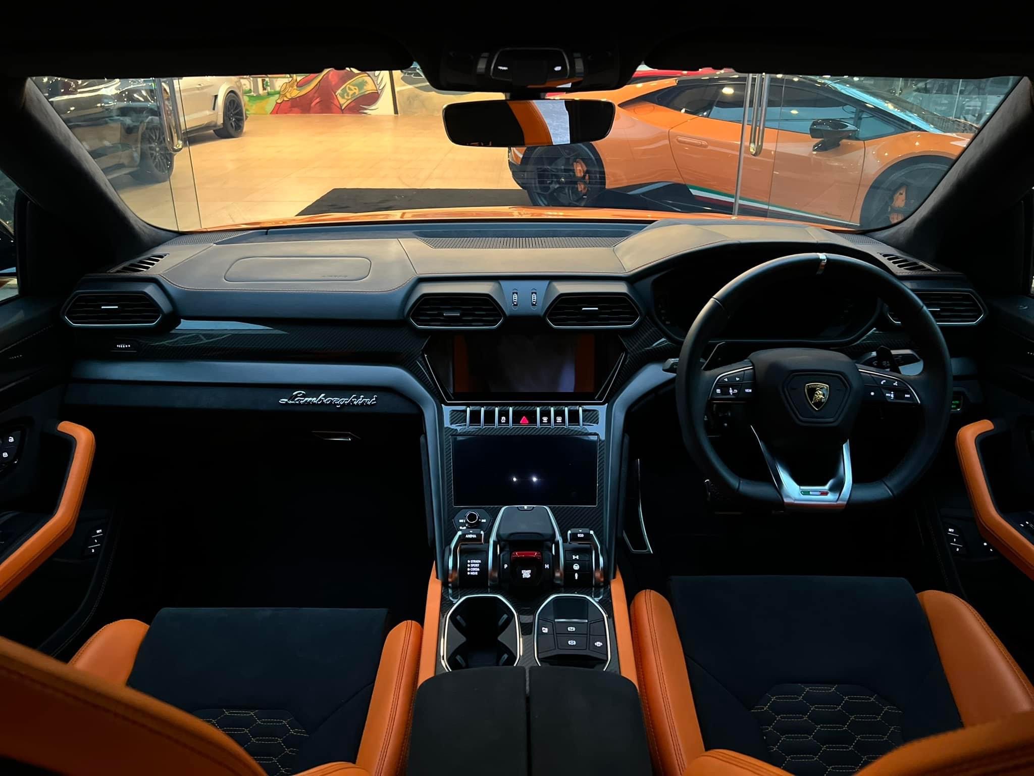 Lamborghini URUS PEARL CAPSULE ปี 2022