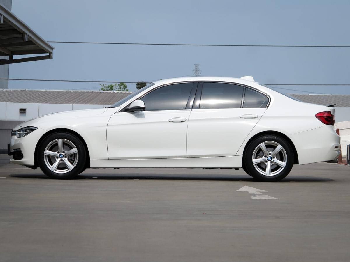 BMW 320d Lci ปี 2017