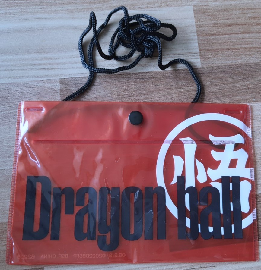 กระเป๋า ดราก้อนบอล BANDAI DRAGONBALL SUPER HERO PVC พร้อมสายสะพาย Size : 20 x 13 cm