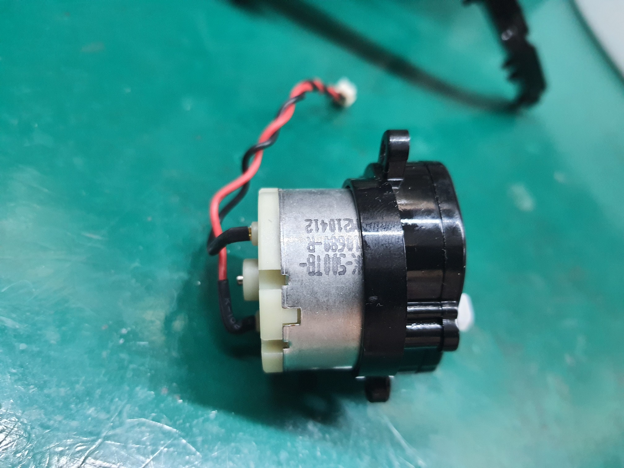 ซ่อมเครื่องดูดฝุ่น ยี่ห้อ XIAOMI รุ่น MJSTG1 อาการใช้งานได้ไม่นานเครื่องหยุดทำงาน