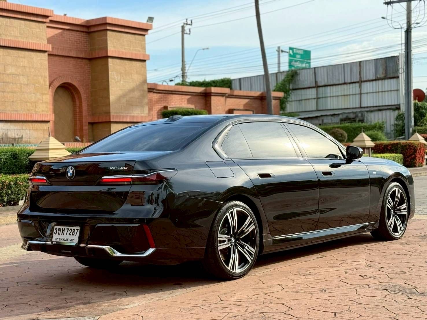 BMW i7 xDrive60 M-Sport (First Edition) ปี 2022