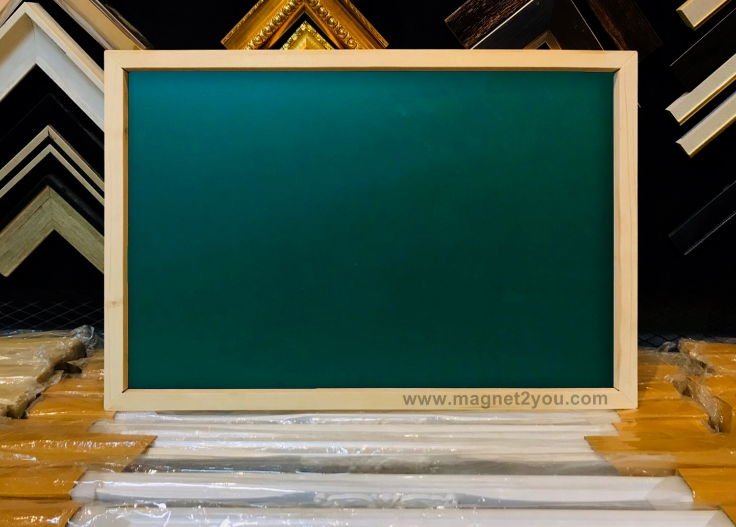 กระดานเขียวแม่เหล็ก 40x60 ติดผนังเลือกสีกรอบได้