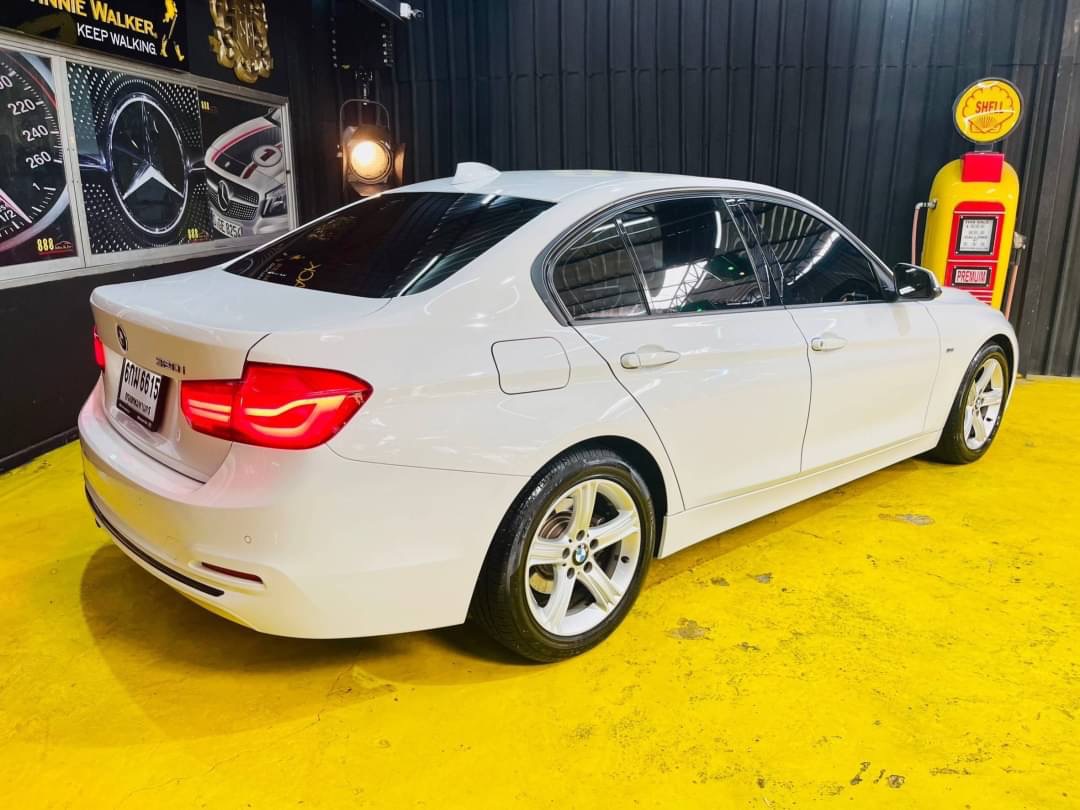 BMW 320i SPORT โฉม LCI ปี2017