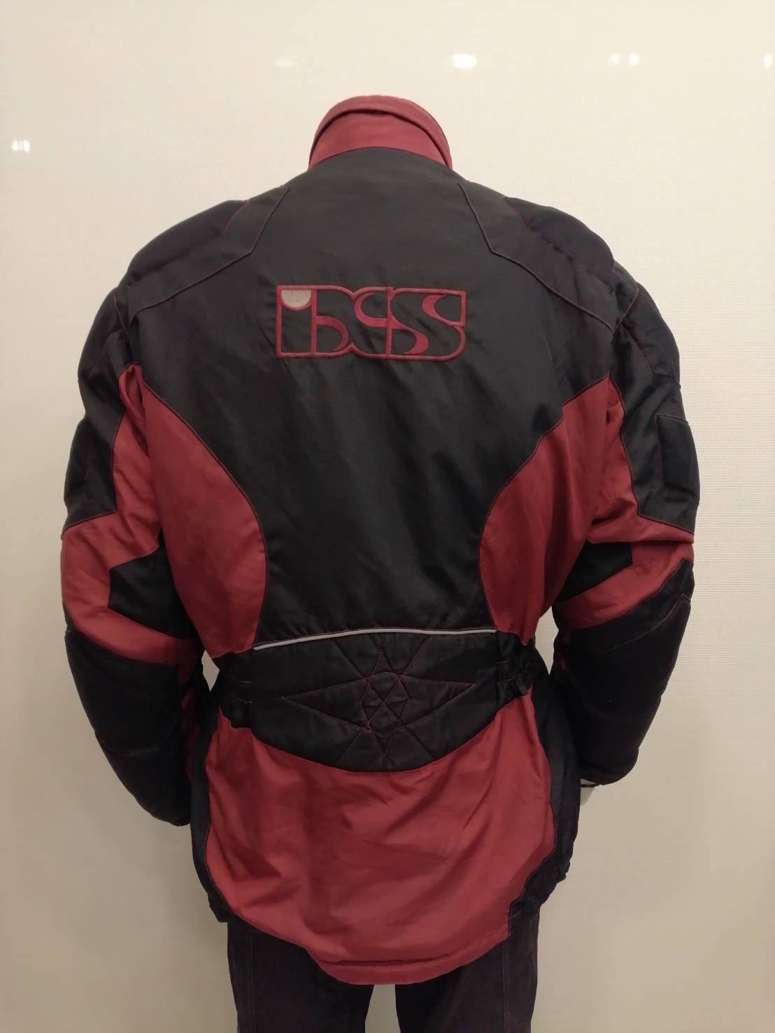 เสื้อขี่มอเตอร์ไซด์( มือสอง) RCT 208 ขนาด : อก 54" ยาว 31" **ยี่ห้อ IXS**