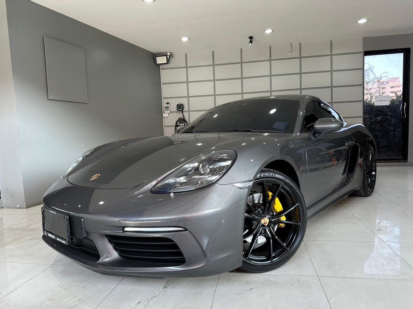 Porsche Cayman 718 Coupe 2.0 ปี 2019