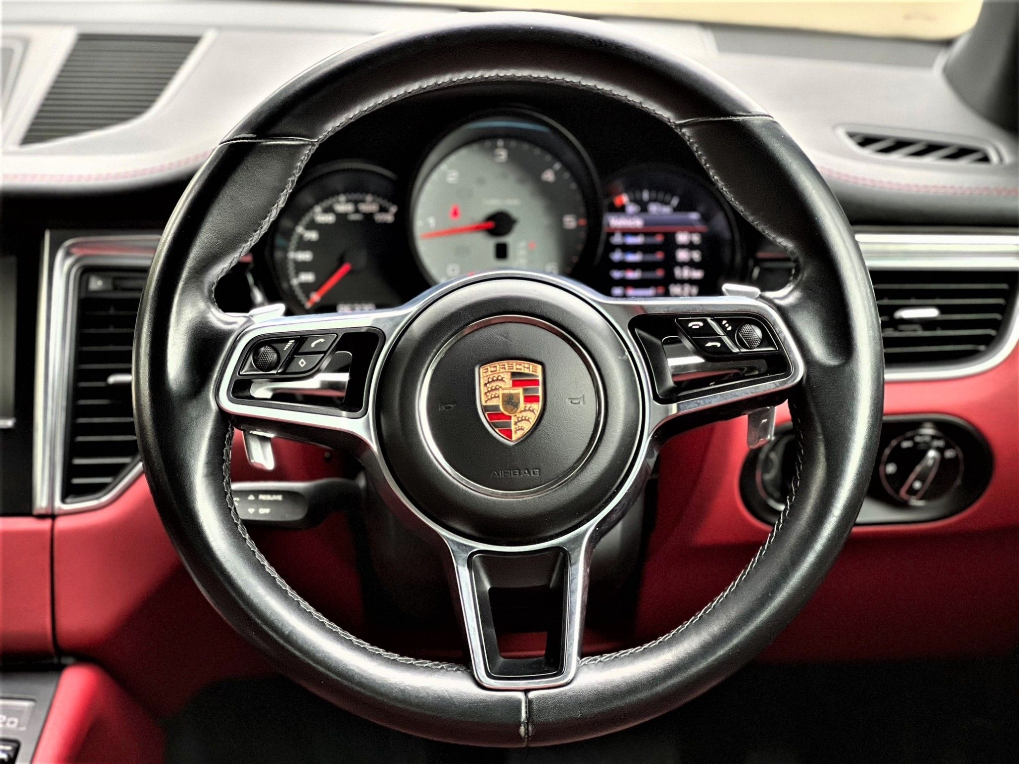 PORSCHE MACAN 3.0 DIESEL S ปี 2017