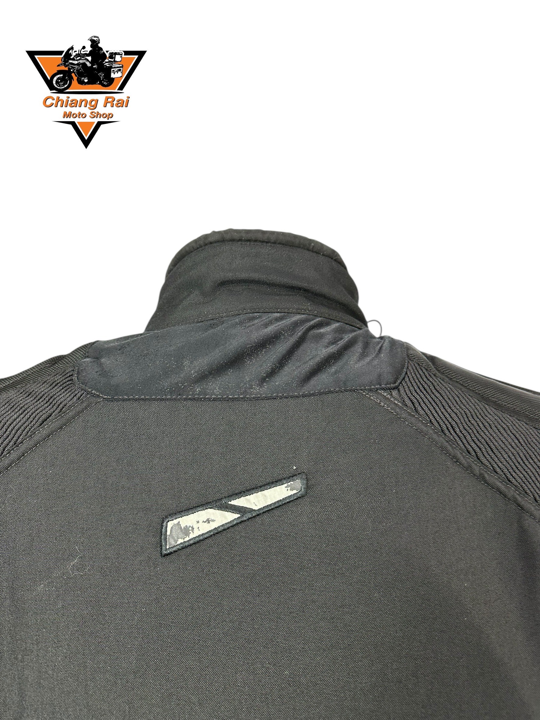 เสื้อขี่มอเตอร์ไซด์( มือสอง) CRSB 013 : อก 48" ยาว 25" (L) **Macadam**