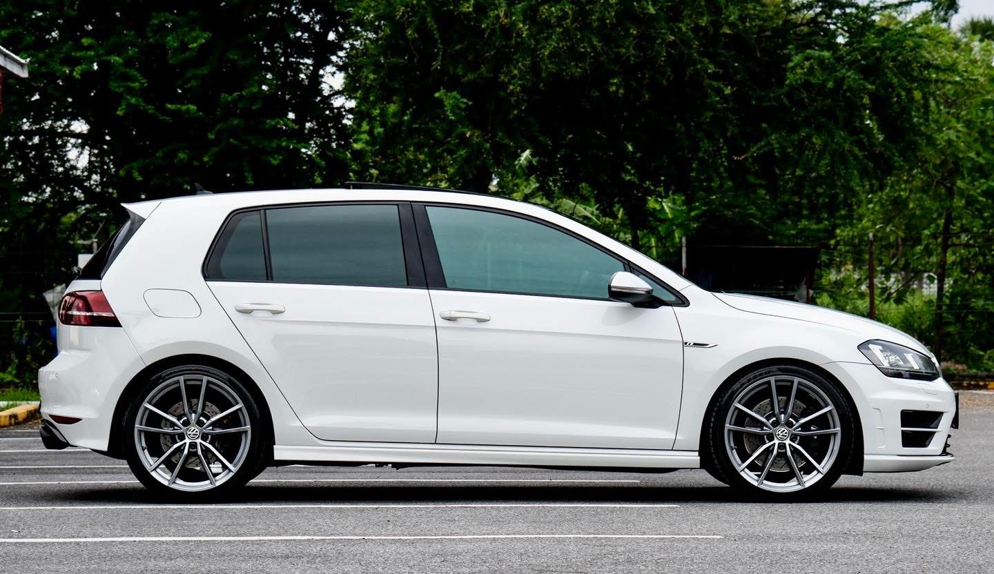 Volkswagen Golf R MK7 2.0 TSI DSG Hatch 5Doors ปี 2015