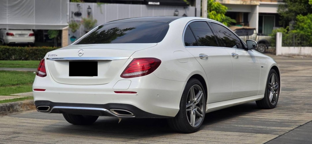 Mercedes Benz E350e AMG ปี 2017