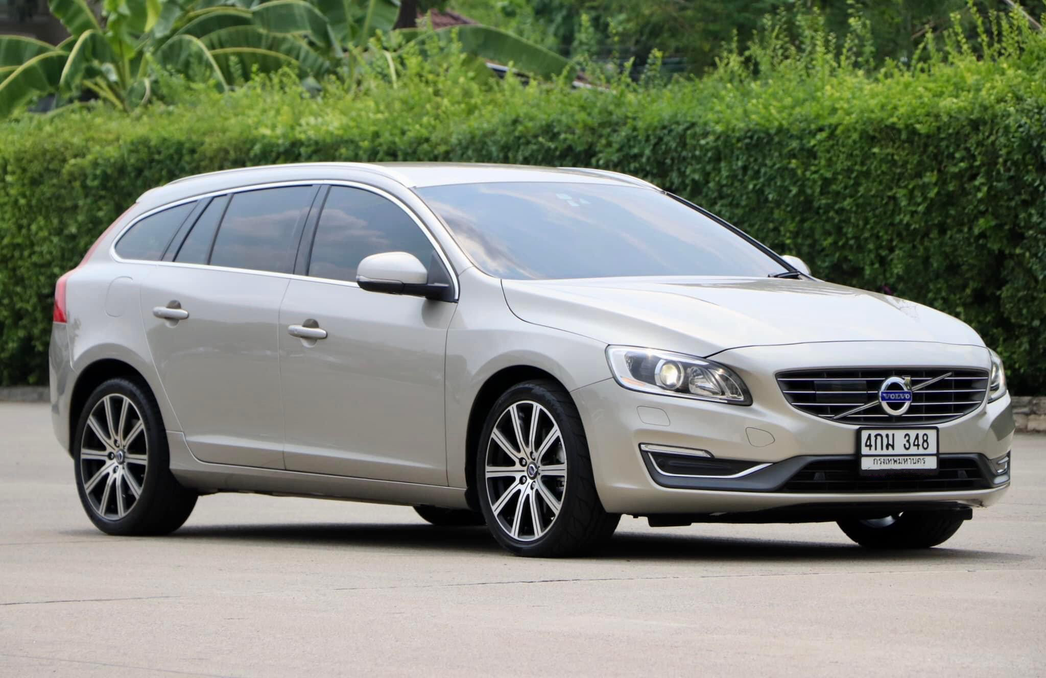 VOLVO V60 2.0T5 Navi ปี2015