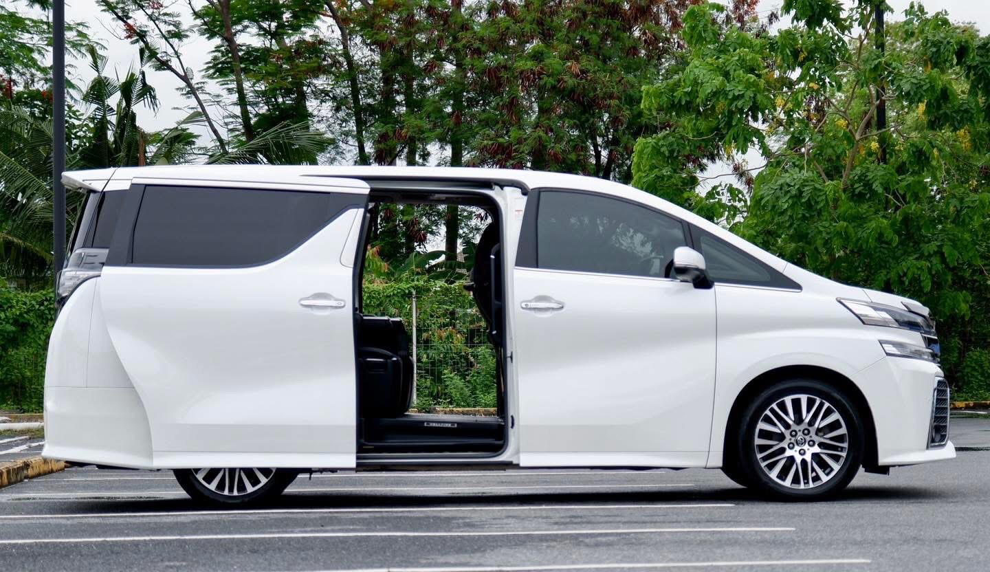 Toyota Vellfire 2.5 ZG Edition Fulloption ปี 2016