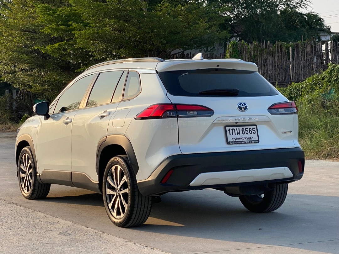 Toyota Cross Hybrid Premium Safety ปี 2020