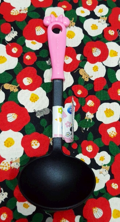 ทัพพี กระบวย ตักซุป ทำอาหาร มินนี่เม้าส์ ของแท้จากญี่ปุ่น Size : 24 cm Disney Minnie mouse