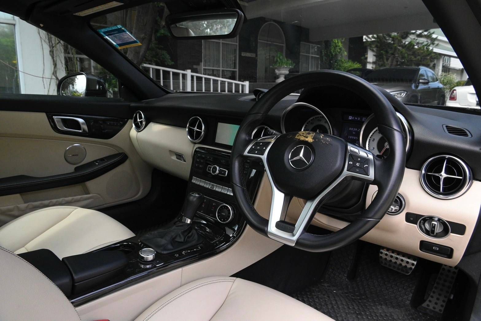 Mercedes-Benz SLK 250 AMG ปี 2012