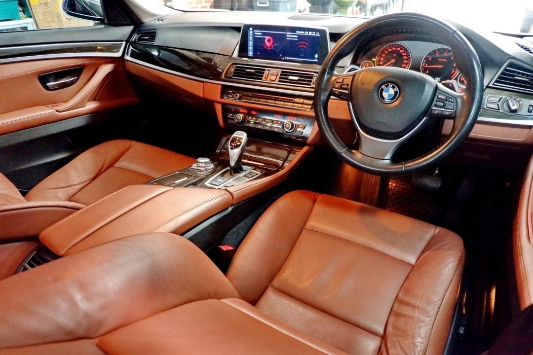 BMW SERIES 5 528i Luxury (F10) ปี 2013