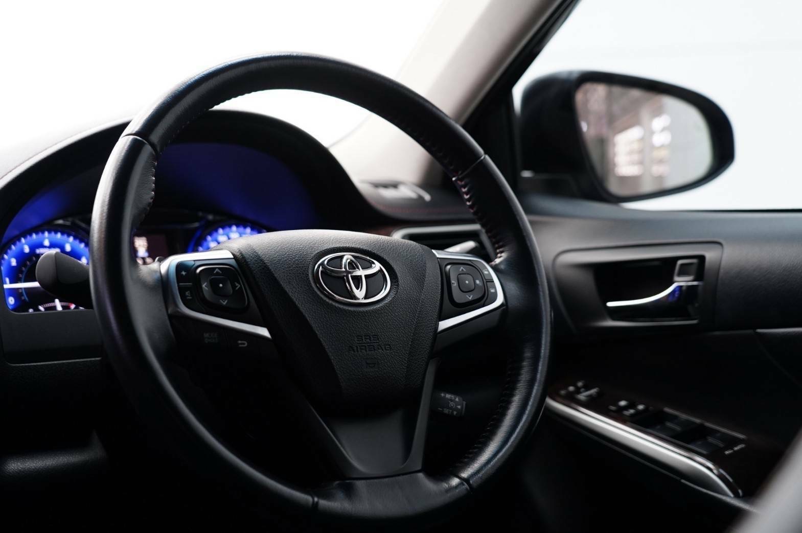 TOYOTA camry 2.0 G extremo ปี 2015